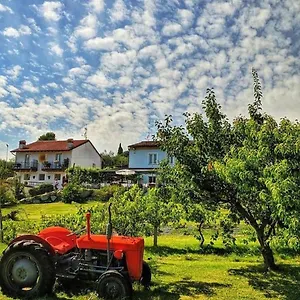 Farm stay 30, Moniga del Garda